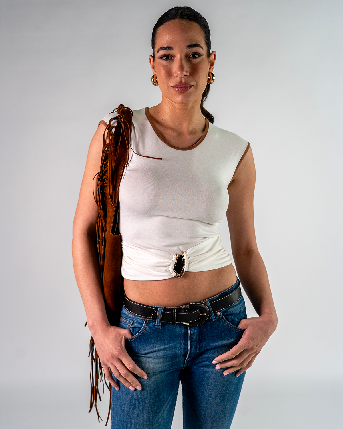 Top Crop con Dettaglio Frontale