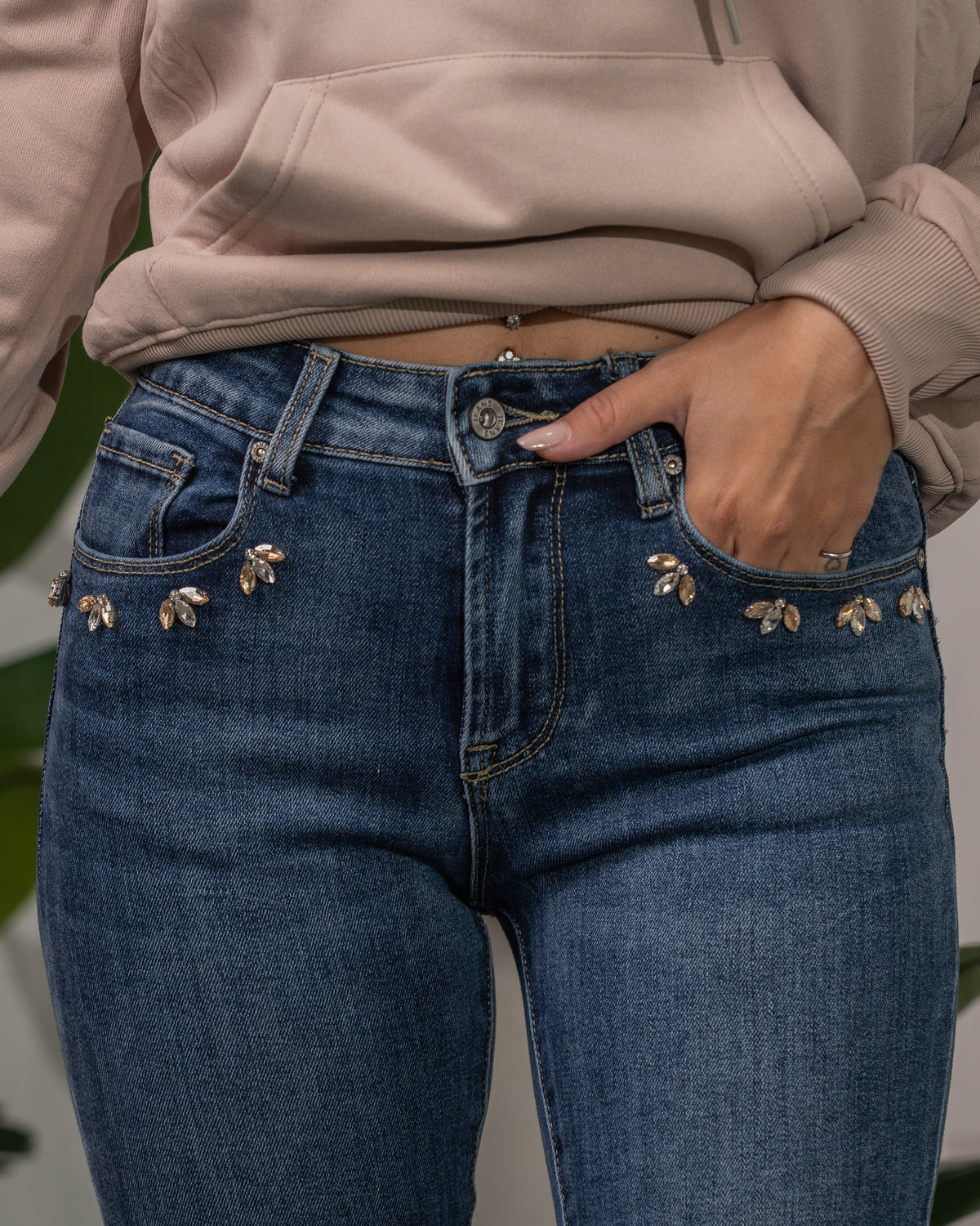 Jeans a Zampa con applicazioni F/W