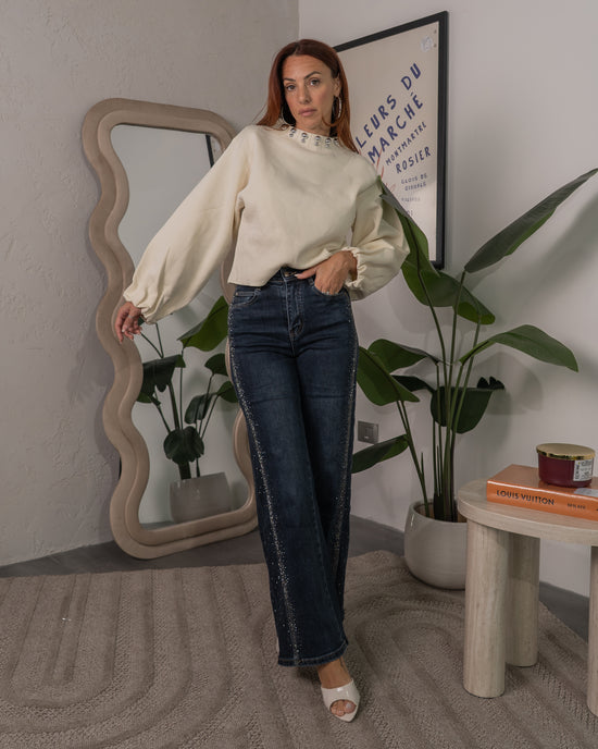 Maglione con Borchie Laserate al Collo