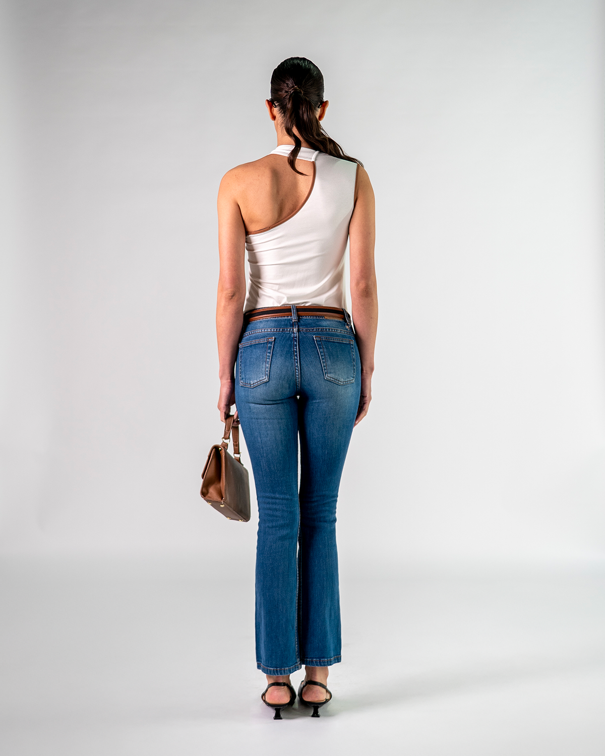 Top Halter con Anello