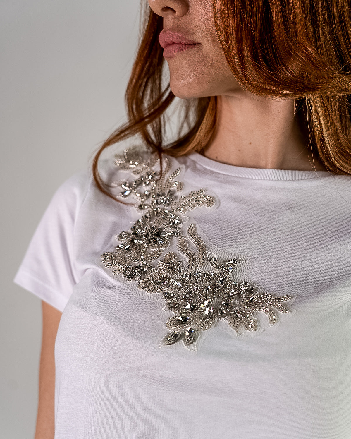 t shirt applicazione di strass
