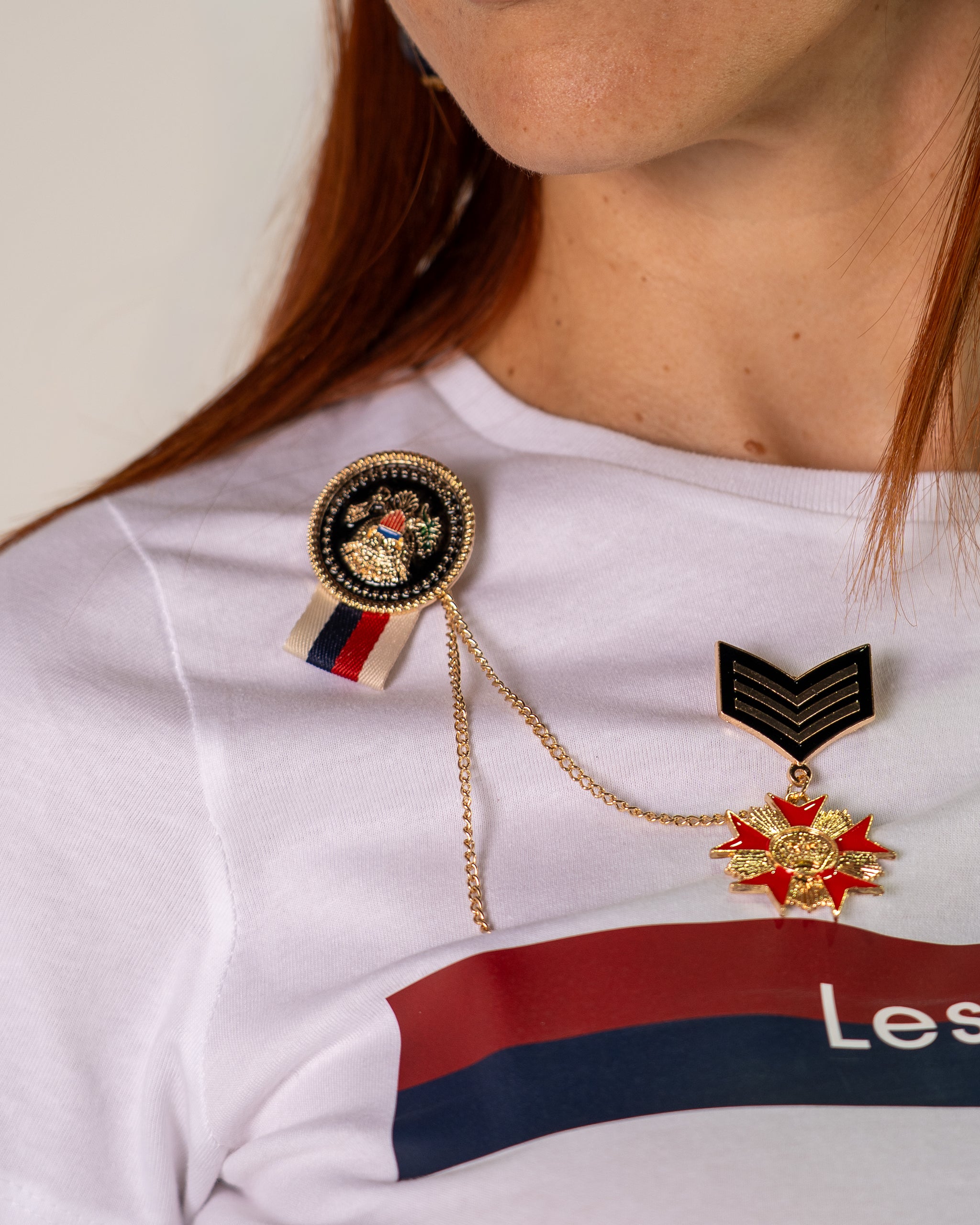 T-shirt Les Filles con Spille Gioiello