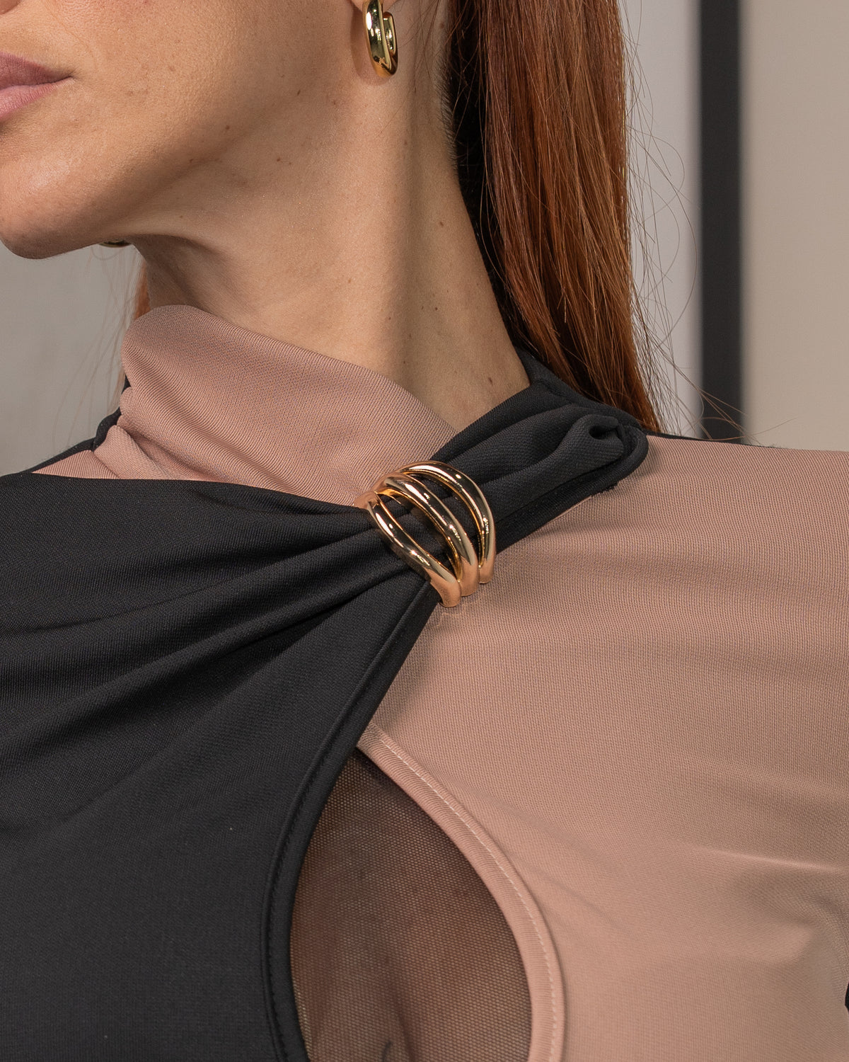 Body Bicolore con Anelli Intrecciati