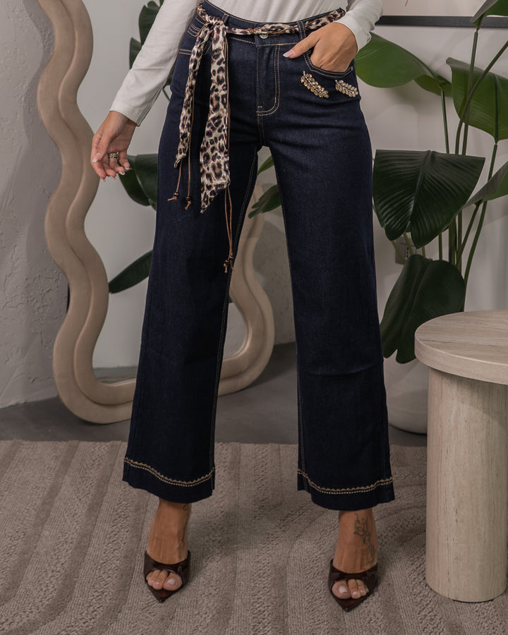 Jeans Chic con Foulard e Strass F/W